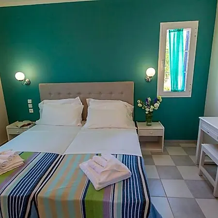 Theodora Hotel 4*