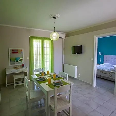 فندق Theodora 4*